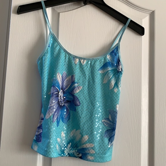 🌸Top 🌸 - Picture 4 of 9